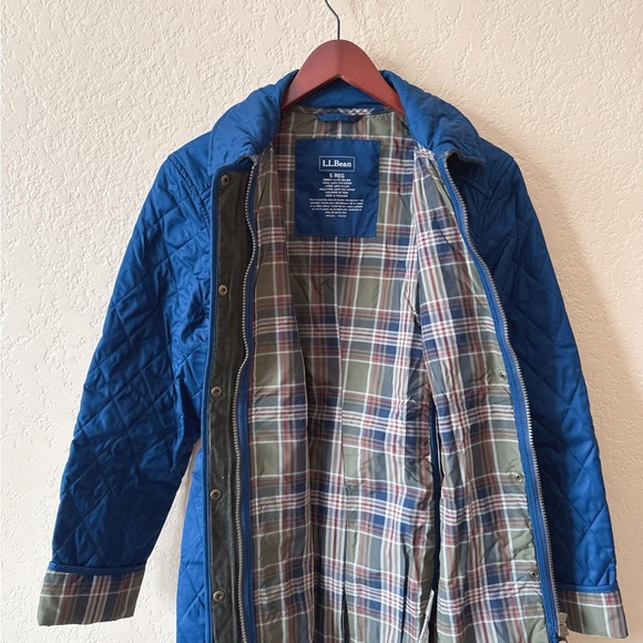 L.L. Bean Women's Navy Quilted Utility Jacket - Picture 5 of 6